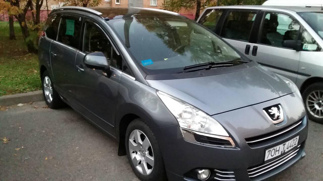 Пежо 5008 купить в белоруссии. Пежо 5008 минивэн. Peugeot 5008 2011. Пежо 5008 2011 г.. Peugeot 5008 2011 двигатель.