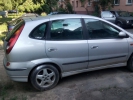 Nissan Almera Tino
