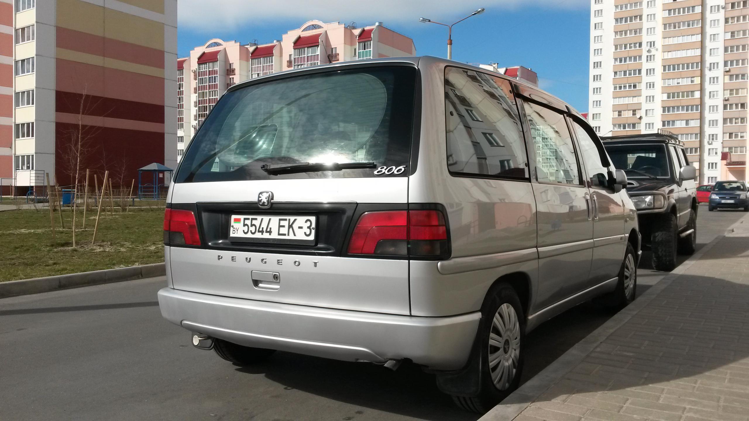 Куфар гомель б у купить. Peugeot 806 2000. Минивэн Peugeot 806. Пежо 806 2000 года. Peugeot 806 2000 зад.