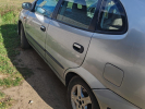 Nissan Almera Tino