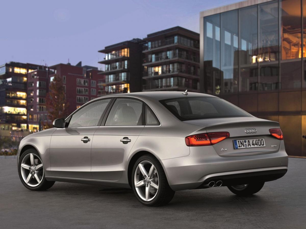 Каталог автомобилей Audi A4 A4 IV (B8) Рестайлинг Седан, 2.0d AT (177 л.с.) 4WD.