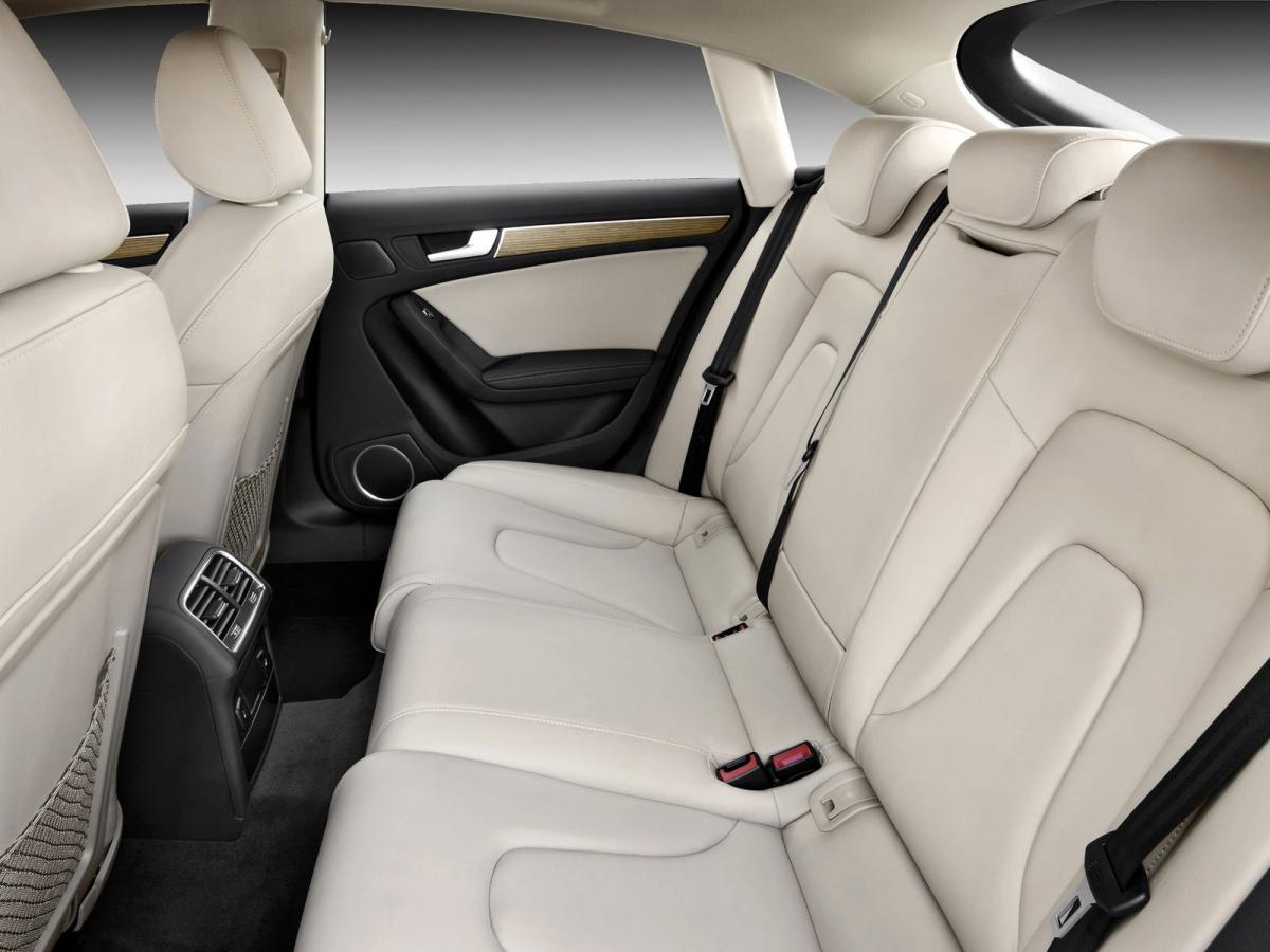 Каталог автомобилей Audi A5 A5 I Рестайлинг Лифтбек, 2.0d CVT (177 л.с.). Характ