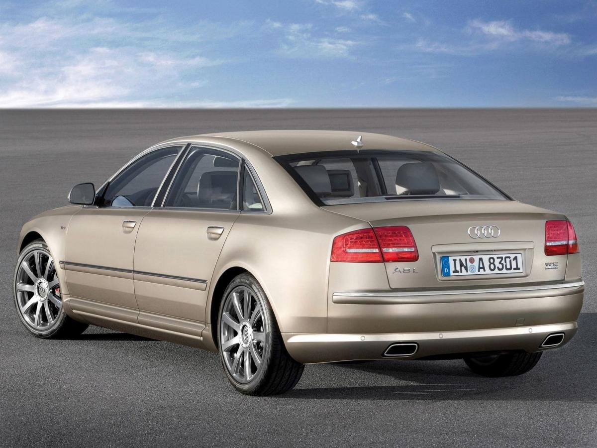 ауди седан v12