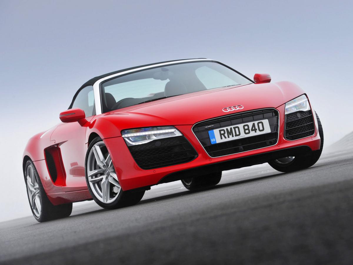 Каталог автомобилей Audi R8 R8 I Рестайлинг Родстер, 5.2 AT (525 л.с.) 4WD. Хара