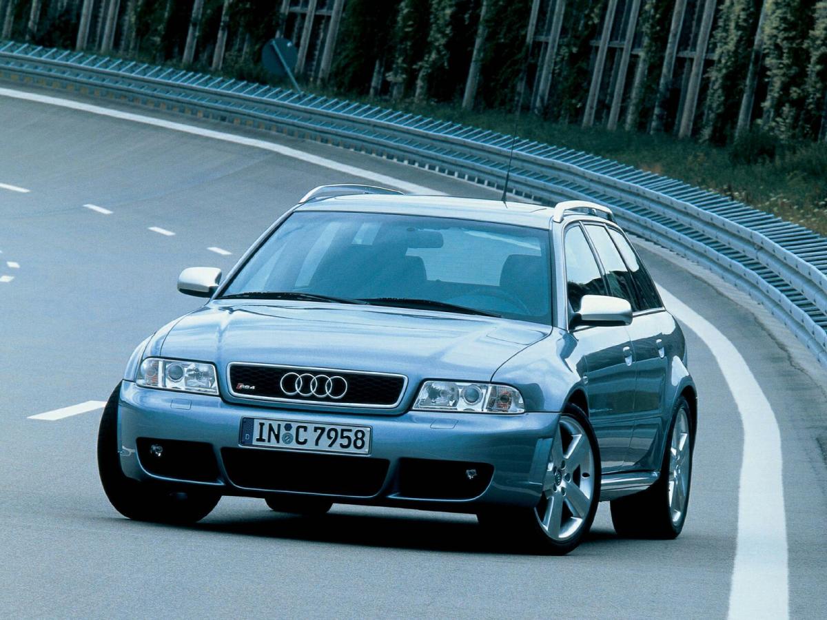 Каталог автомобилей Audi RS4 RS4 I (B5) Универсал 5 дв., 2.7 MT (380 л.с.) 4WD. 