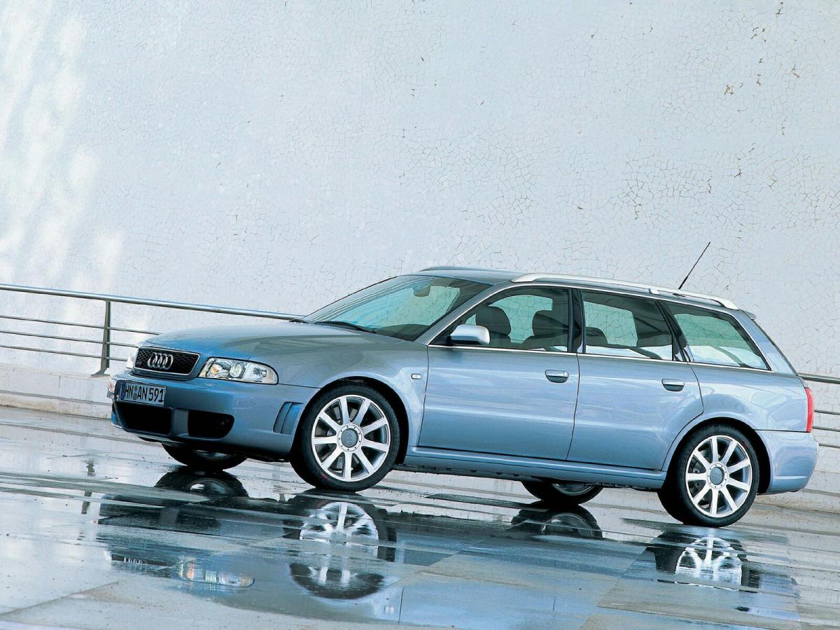 Каталог автомобилей Audi RS4 RS4 I (B5) Универсал 5 дв., 2.7 MT (380 л.с.) 4WD. 