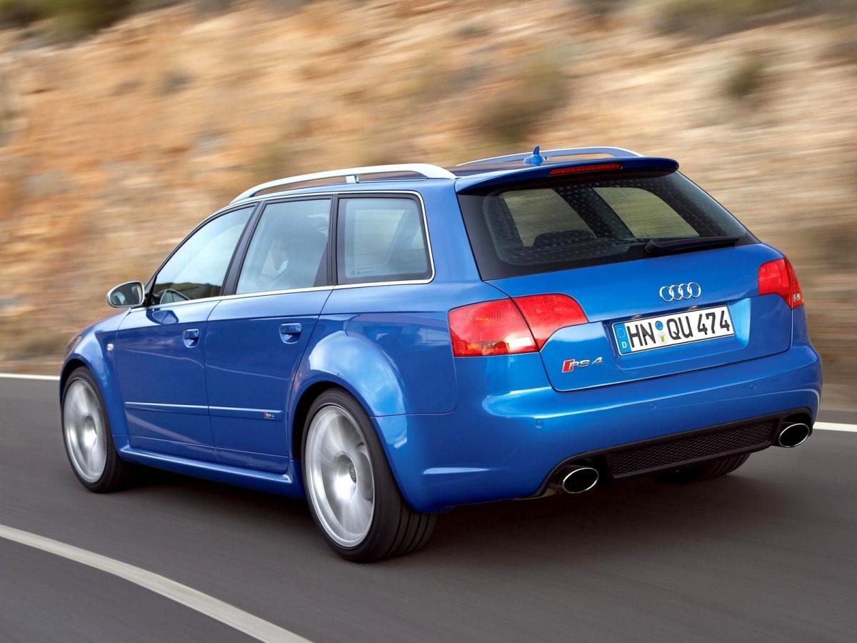 Каталог автомобилей Audi RS4 RS4 II (B7) Универсал 5 дв., 4.2 MT (420 л.с.) 4WD.