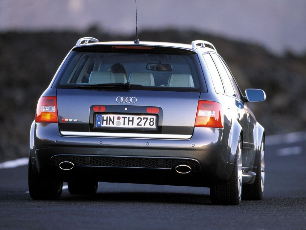 Каталог автомобилей Audi RS6 RS6 I (C5) Универсал 5 дв., 4.2 AT (450 л.с.) 4WD. 