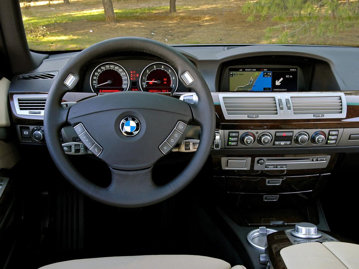 Bmw 750li 2009 dashboard без смс