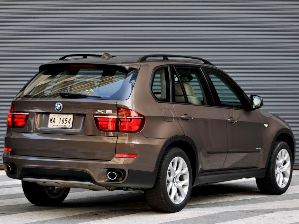 Каталог автомобилей BMW X5 X5 II (E70) Рестайлинг Внедорожник 5 дв., 40d 3.0d AT