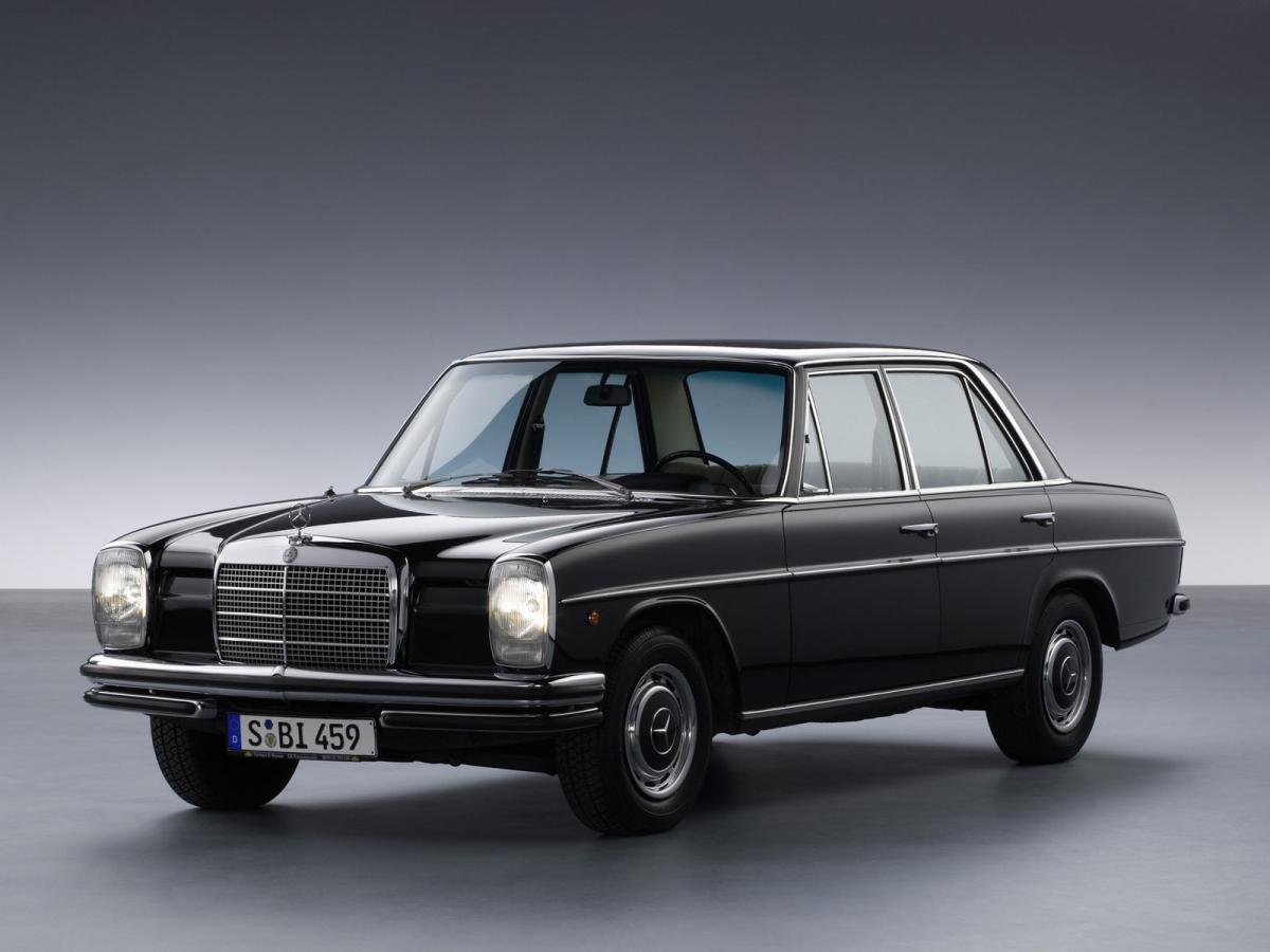   Mercedes-Benz W114  230 22 MT 120         Mercedes-Benz W114  230  22 MT 120   