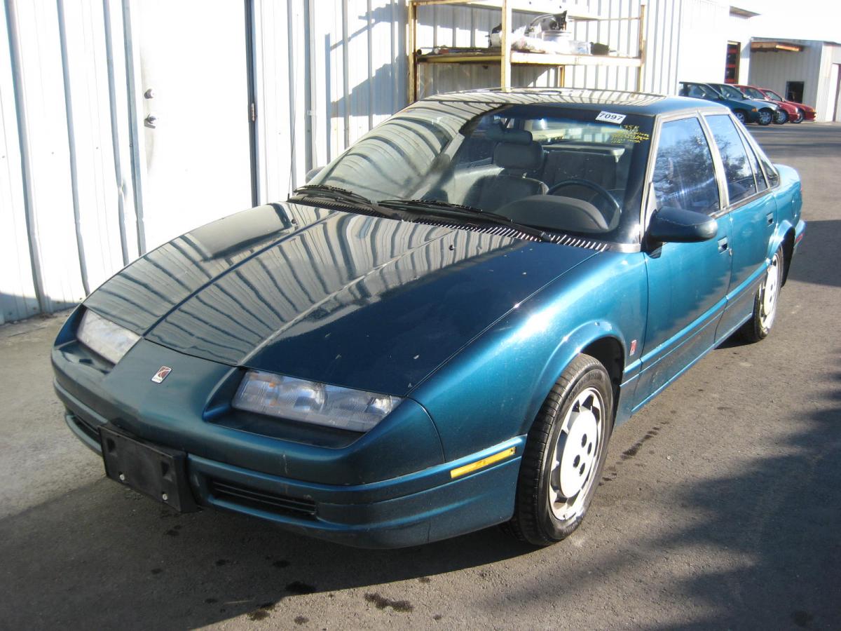Автомобиль Сатурн SL 1