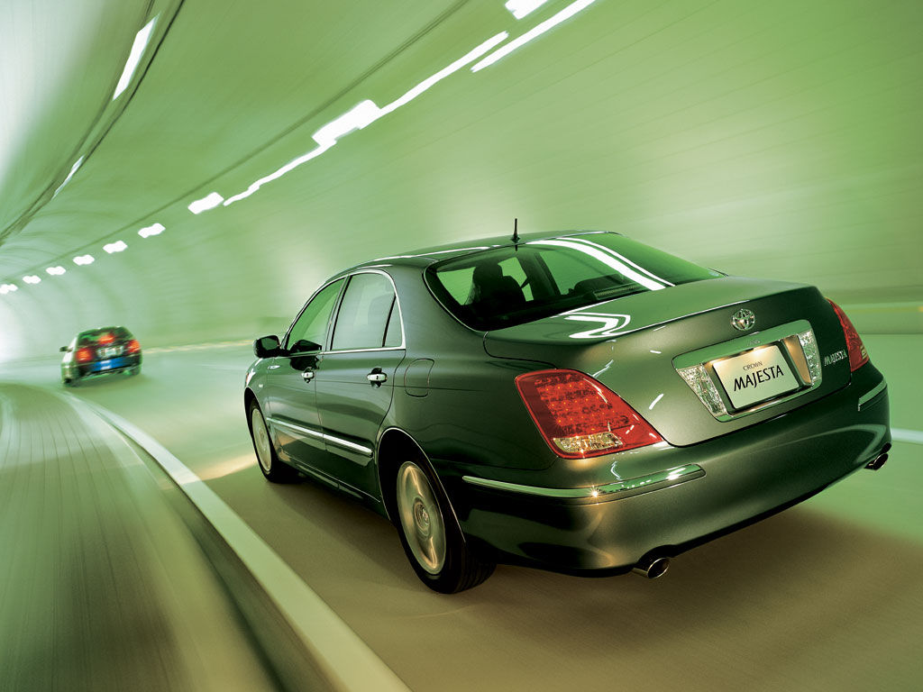 Toyota Crown Majesta 2009