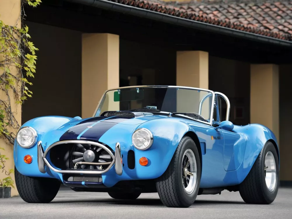 Автомобиль AC Cobra Mk IV Родстер