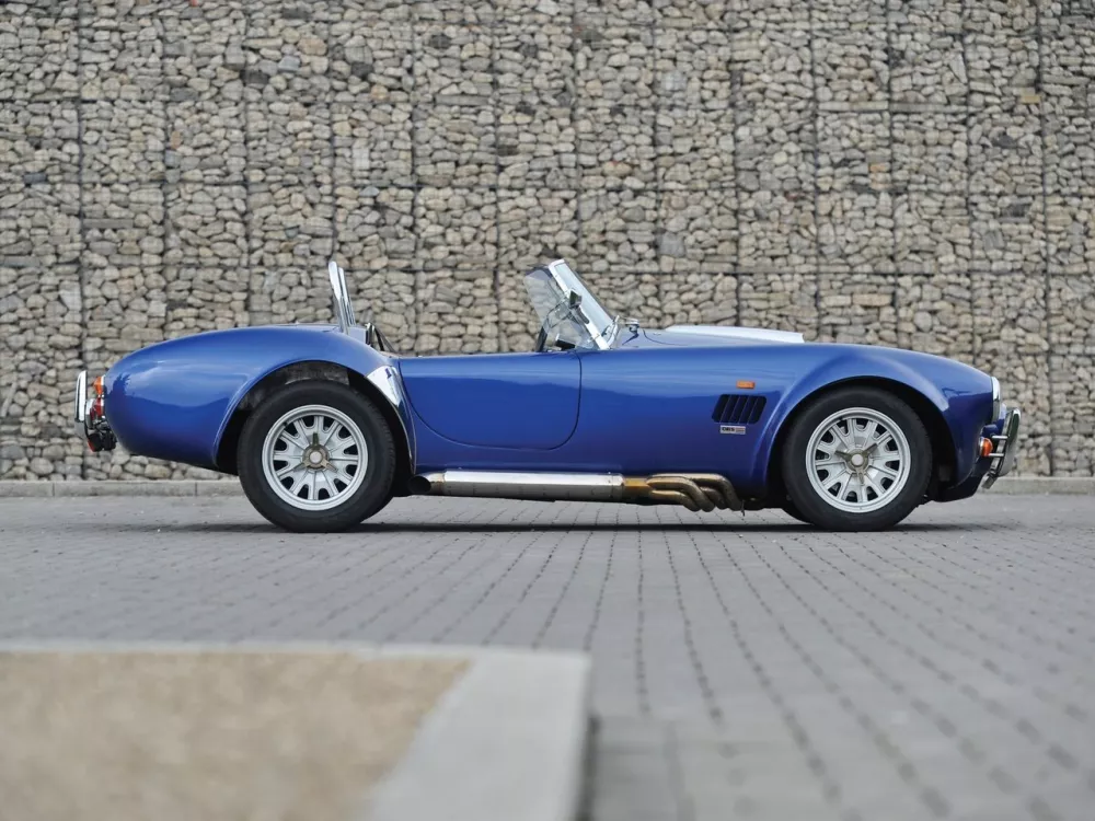 Автомобиль AC Cobra Mk V Родстер