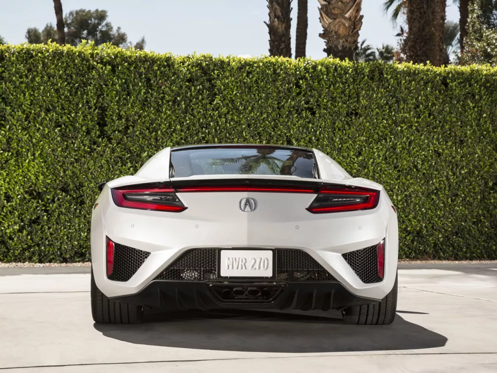 Автомобиль Acura NSX II Купе