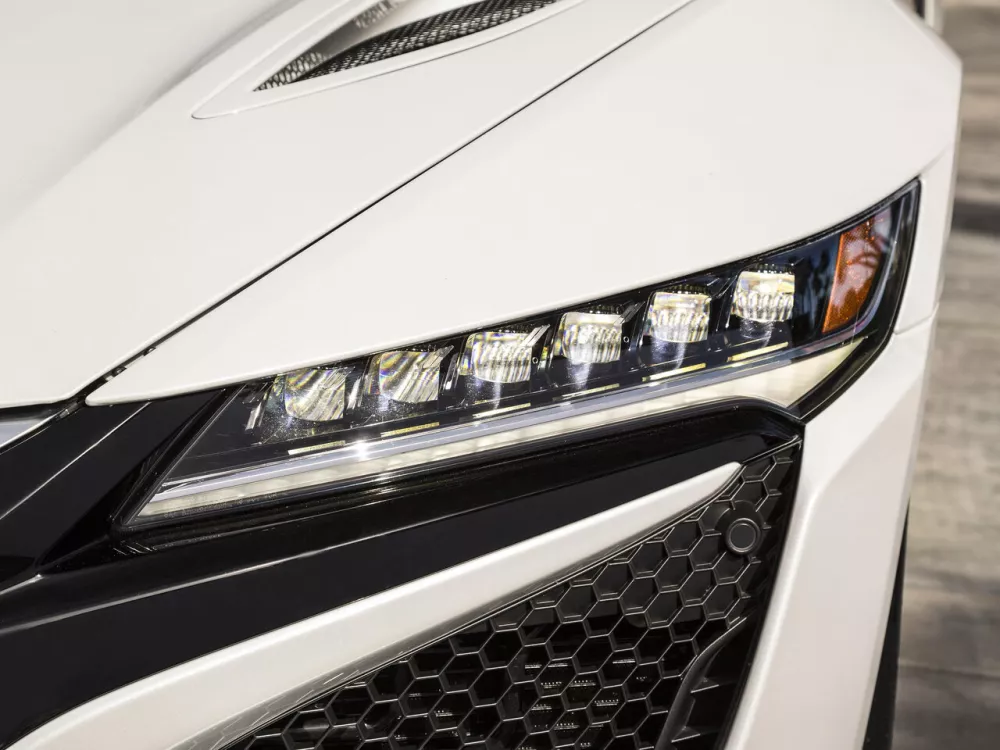 Автомобиль Acura NSX II Купе