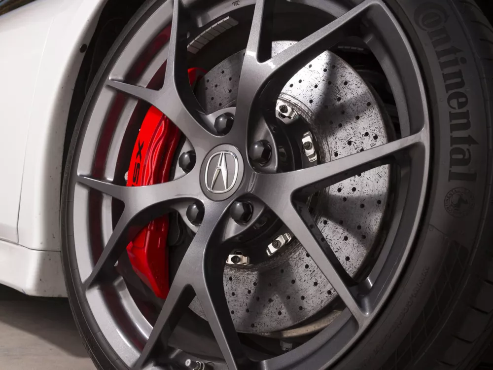 Автомобиль Acura NSX II Купе