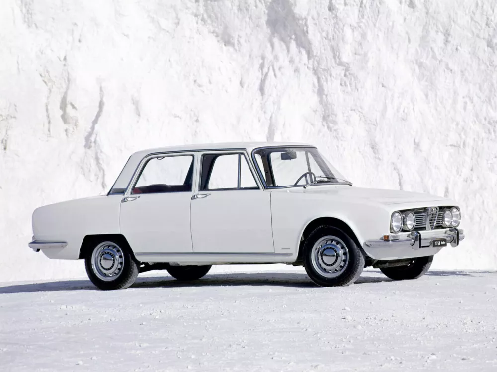Автомобиль Alfa Romeo 105/115 Седан 1750/2000 Berlina