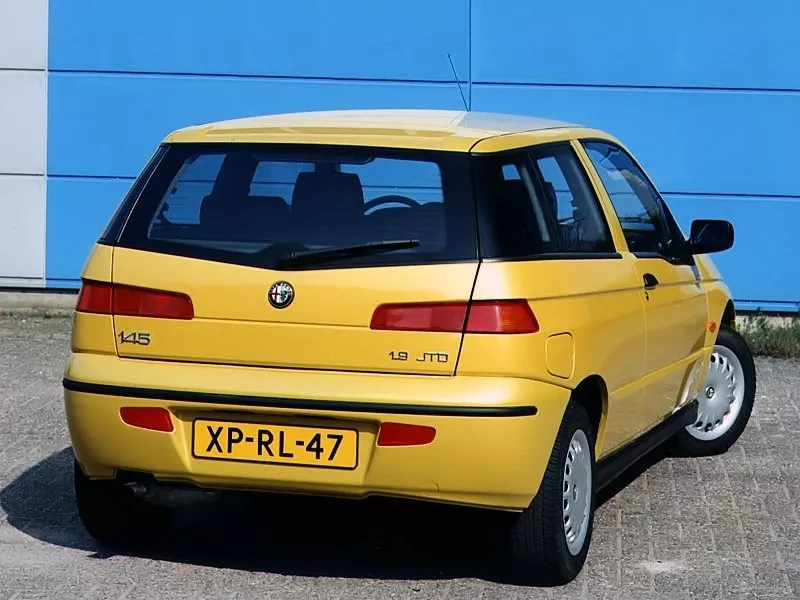 Автомобиль Alfa Romeo 145 I Рестайлинг Хэтчбек (3 двери)