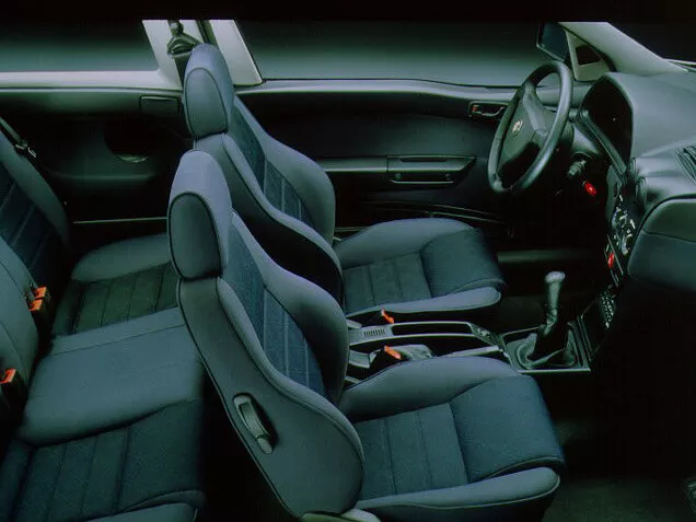Автомобиль Alfa Romeo 145 I Рестайлинг Хэтчбек (3 двери)