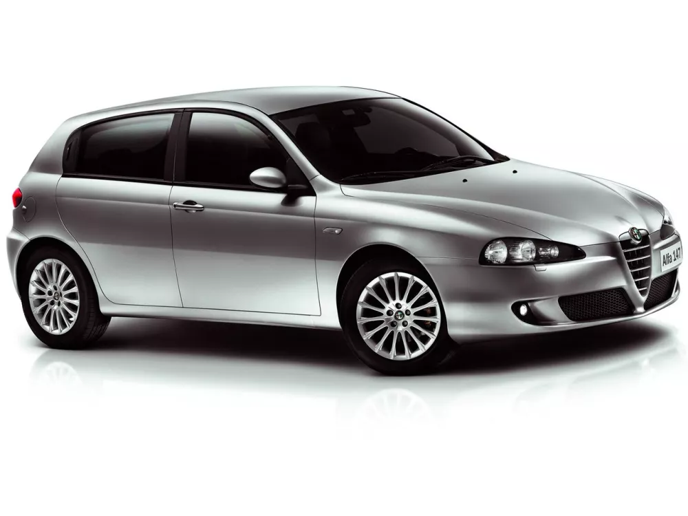 Автомобиль Alfa Romeo 147 I Рестайлинг Хэтчбек (5 дверей)