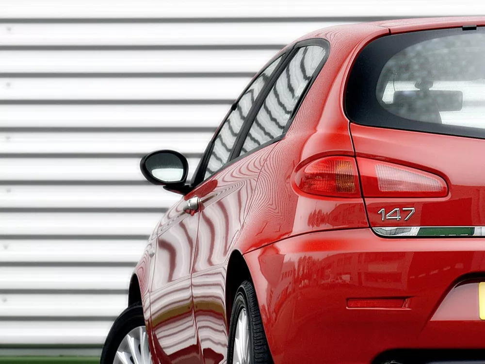 Автомобиль Alfa Romeo 147 I Рестайлинг Хэтчбек (5 дверей)