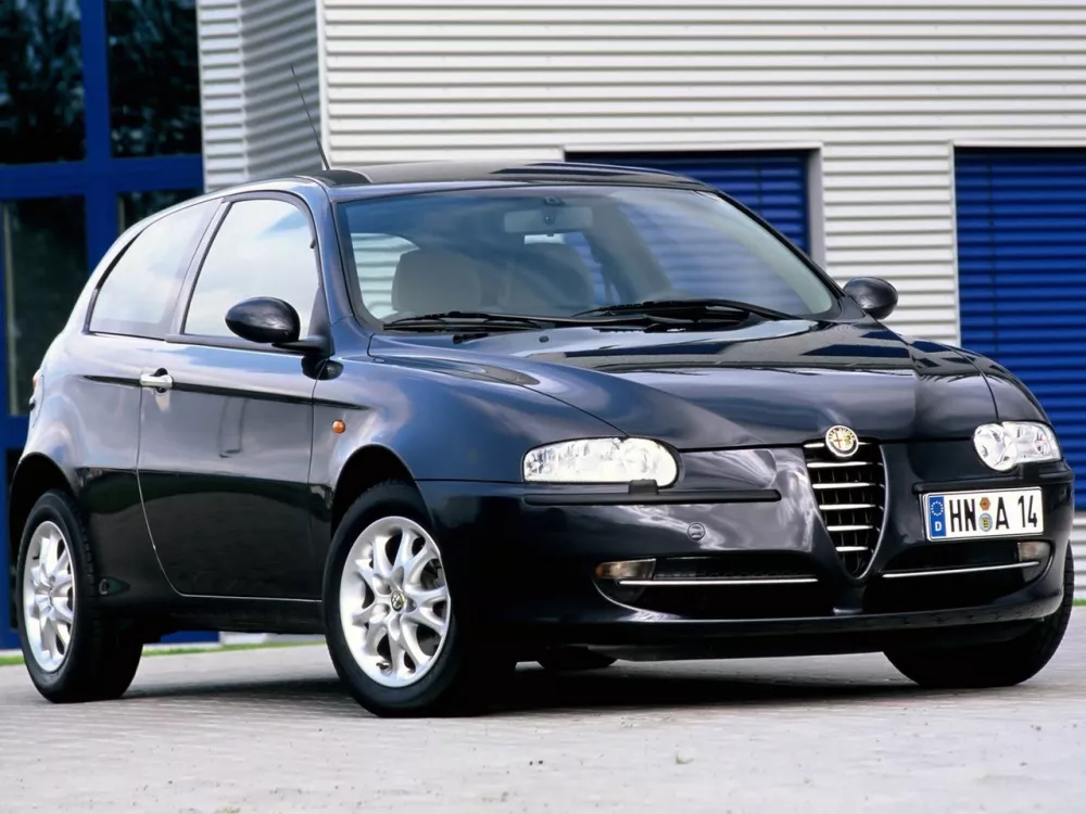 Автомобиль Alfa Romeo 147 I Хэтчбек (3 двери)