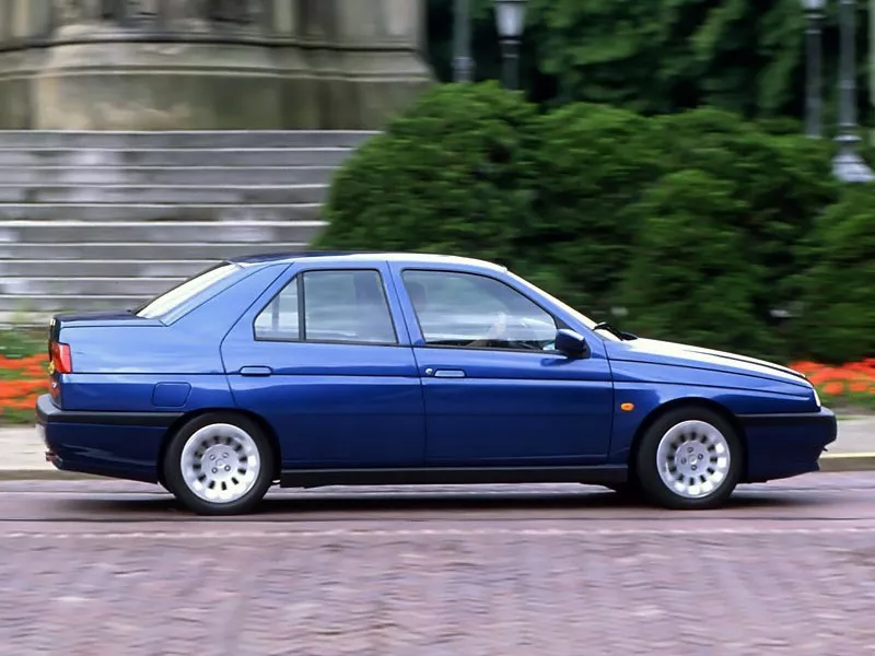 Автомобиль Alfa Romeo 155 I Рестайлинг Седан