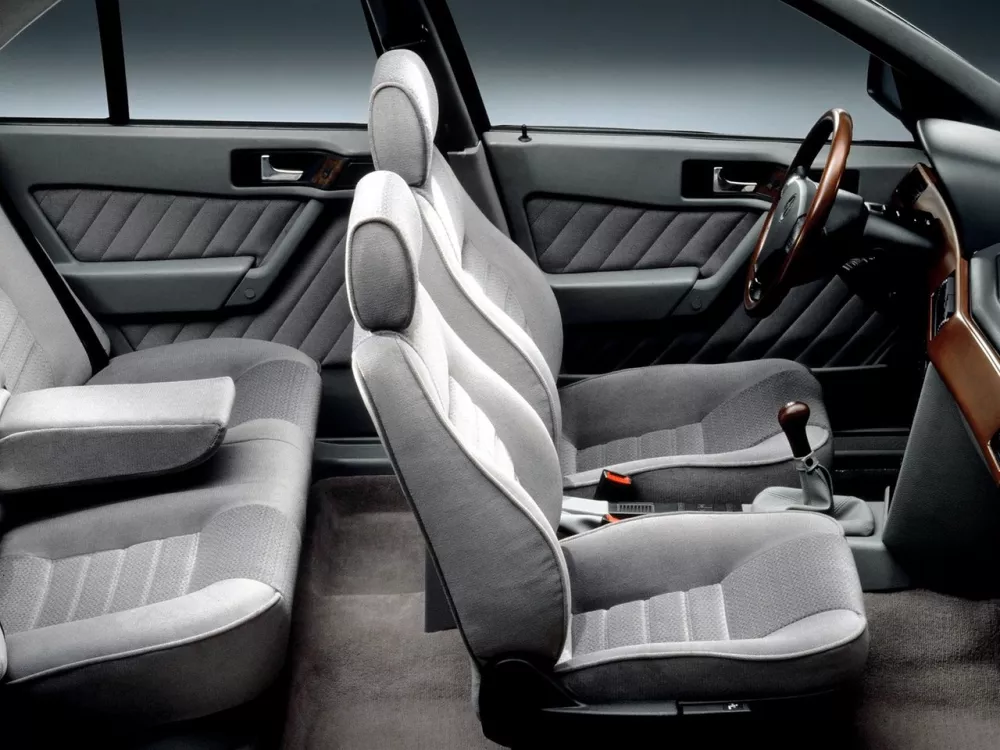 Автомобиль Alfa Romeo 155 I Рестайлинг Седан