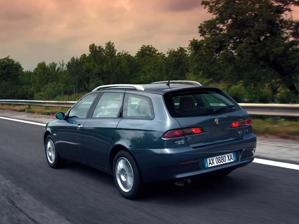 Автомобиль Alfa Romeo 156 I Рестайлинг 2 Универсал (5 дверей)