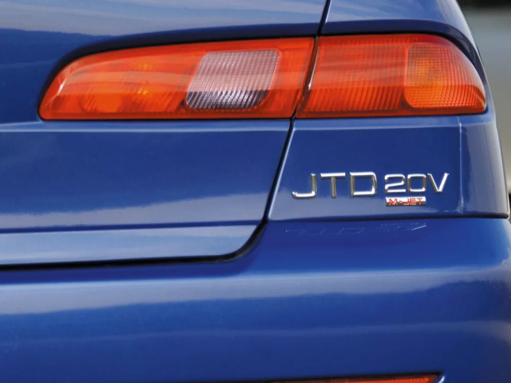 Автомобиль Alfa Romeo 156 I Рестайлинг 2 Универсал (5 дверей)