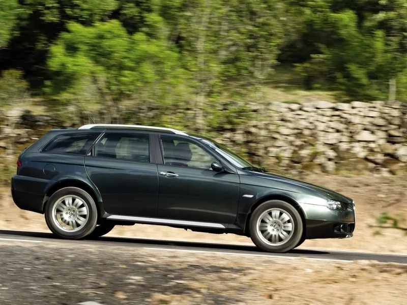 Автомобиль Alfa Romeo 156 I Рестайлинг 2 Универсал (5 дверей) Crosswagon Q4