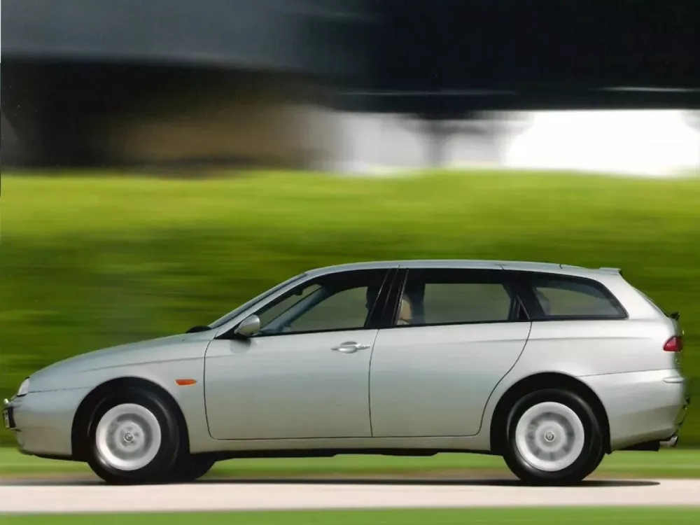 Автомобиль Alfa Romeo 156 I Рестайлинг 1 Универсал (5 дверей)
