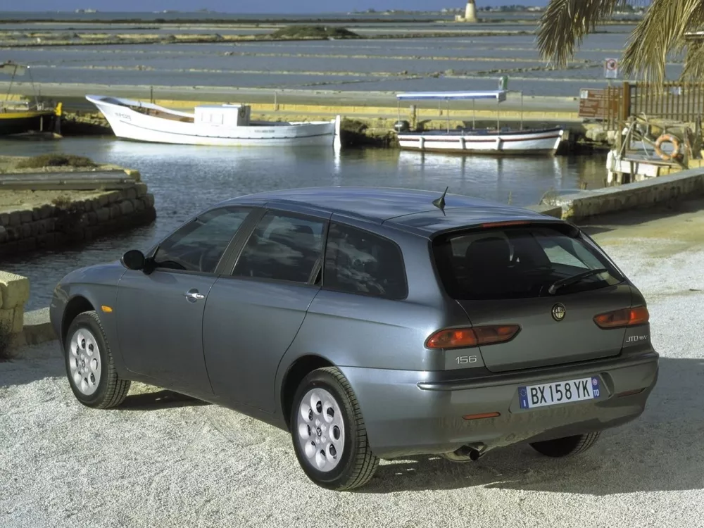 Автомобиль Alfa Romeo 156 I Рестайлинг 1 Универсал (5 дверей)