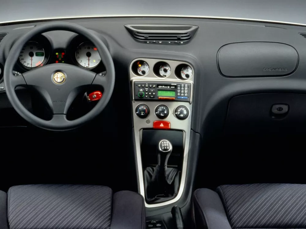 Автомобиль Alfa Romeo 156 I Седан