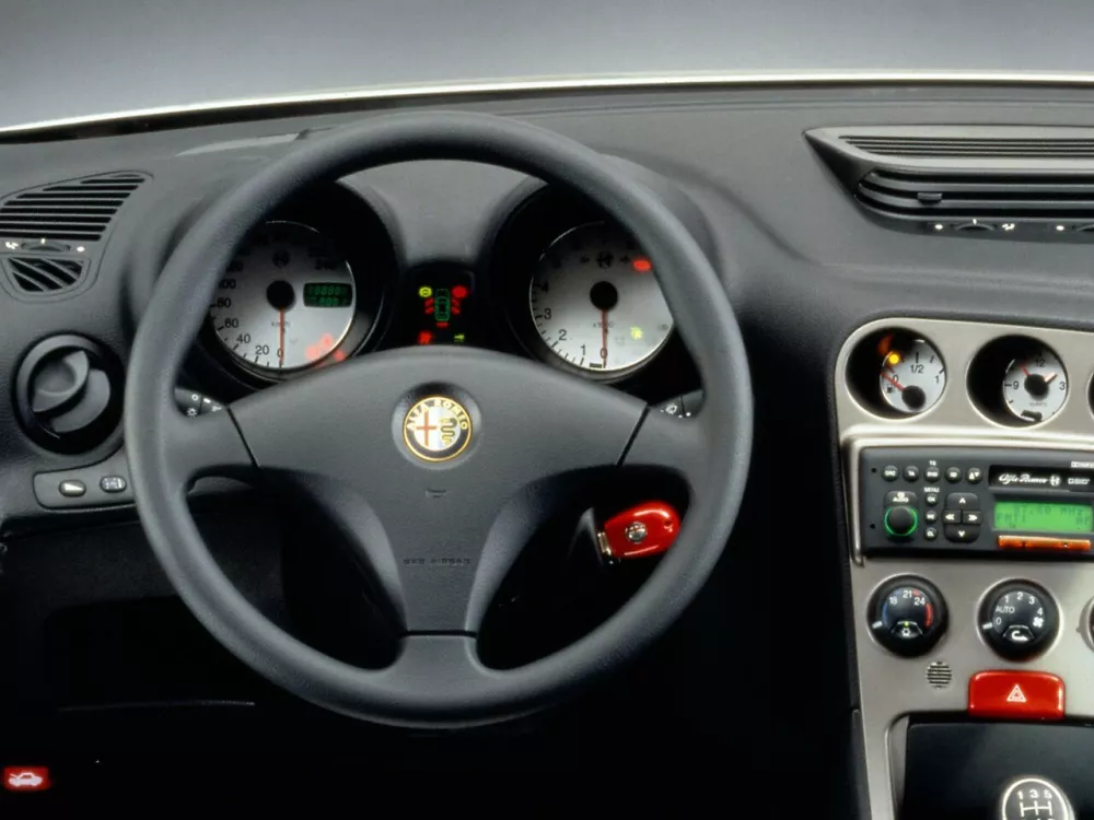 Автомобиль Alfa Romeo 156 I Седан
