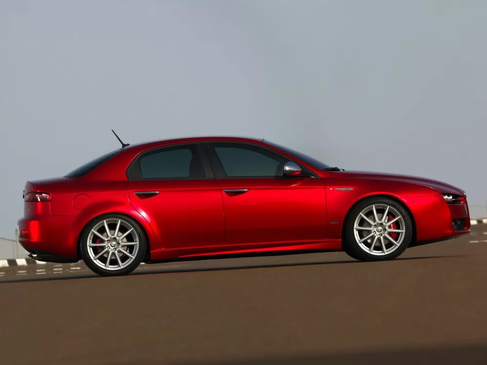 Автомобиль Alfa Romeo 159 Седан