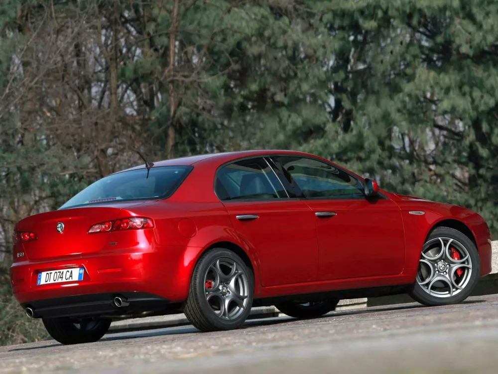 Автомобиль Alfa Romeo 159 Седан