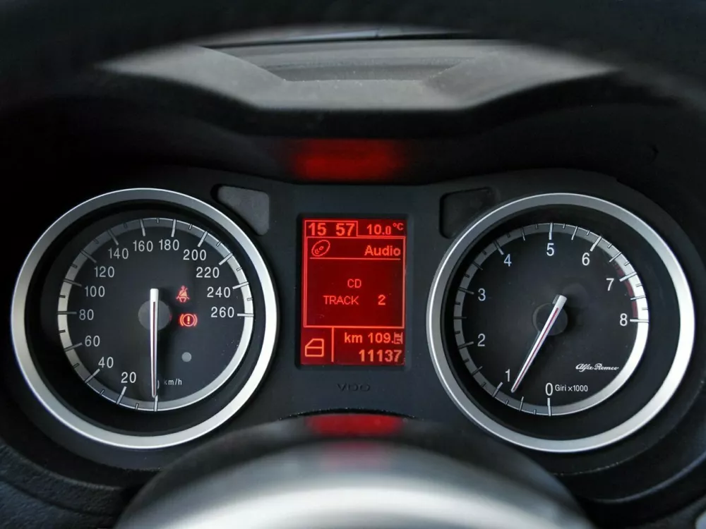 Автомобиль Alfa Romeo 159 Универсал (5 дверей)