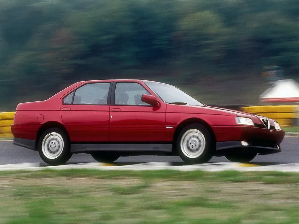 Автомобиль Alfa Romeo 164 I Рестайлинг Седан