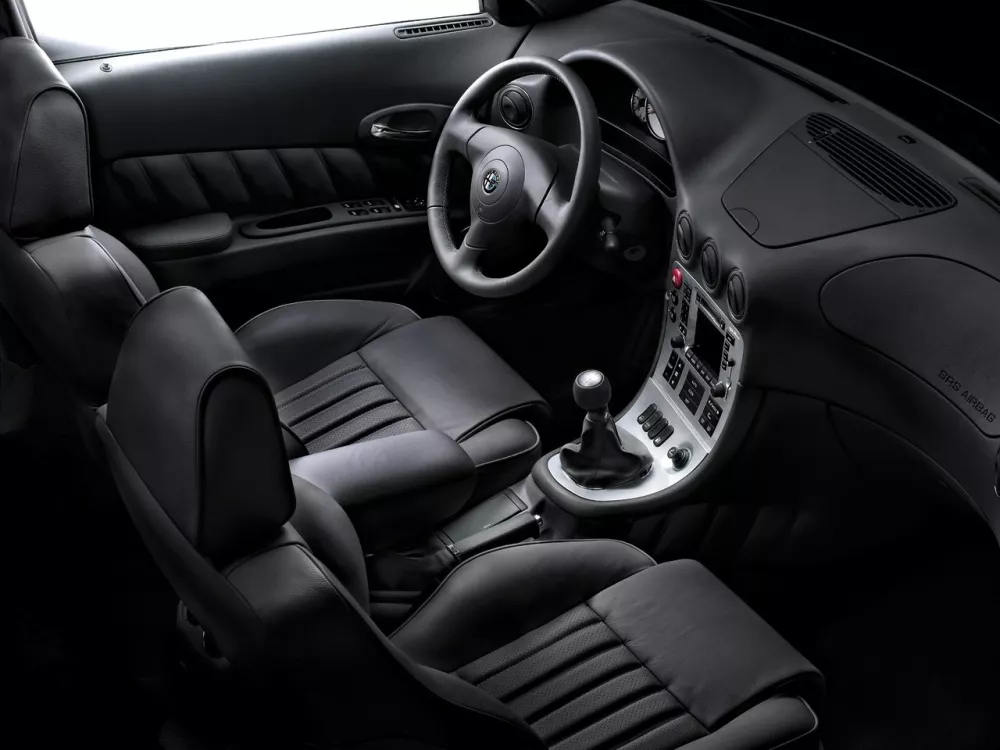 Автомобиль Alfa Romeo 166 I Рестайлинг Седан