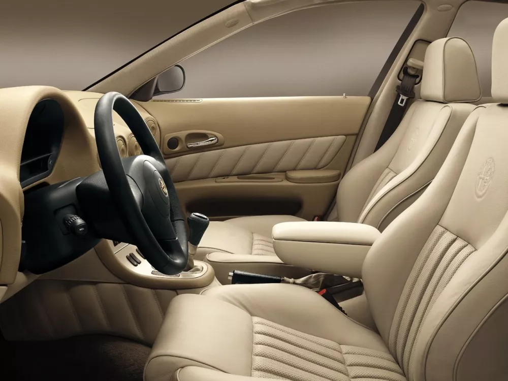 Автомобиль Alfa Romeo 166 I Рестайлинг Седан