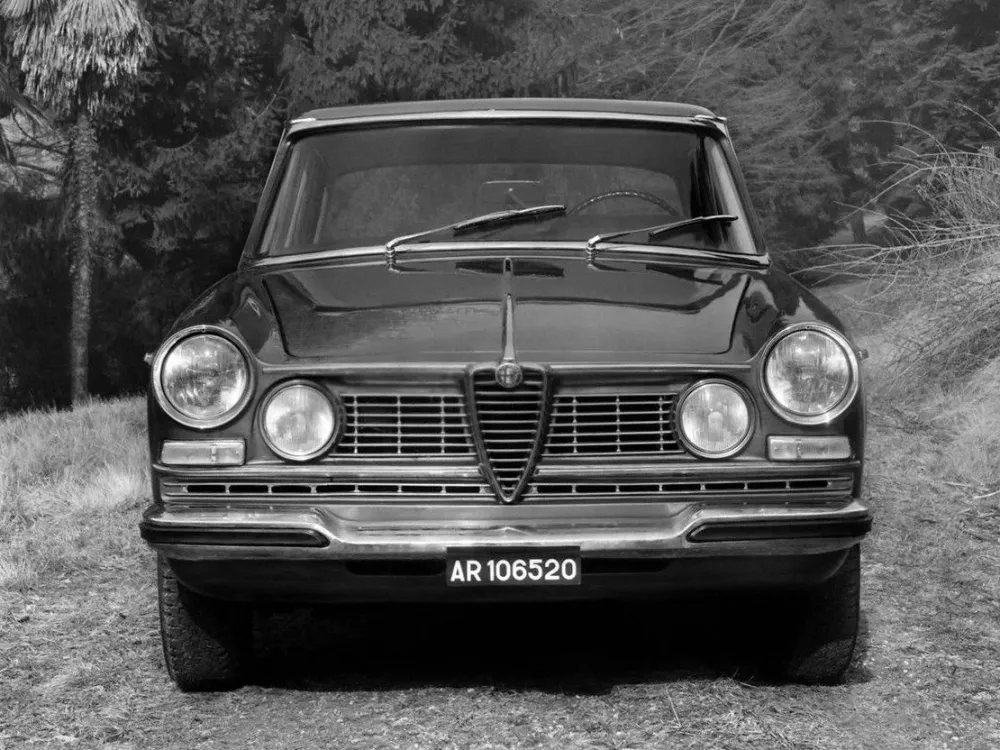 Автомобиль Alfa Romeo 2600 I Седан Berlina
