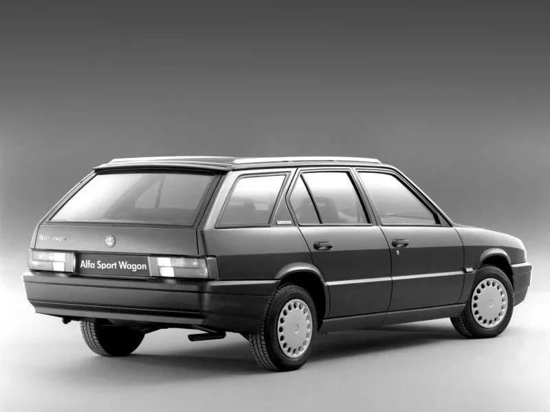 Автомобиль Alfa Romeo 33 II Универсал (5 дверей)
