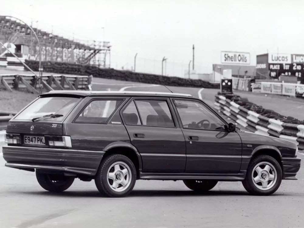 Автомобиль Alfa Romeo 33 I Рестайлинг Универсал (5 дверей)