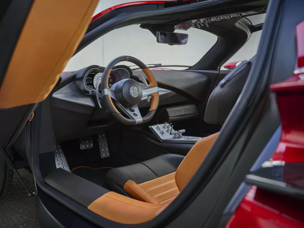 Автомобиль Alfa Romeo 33 Stradale Купе