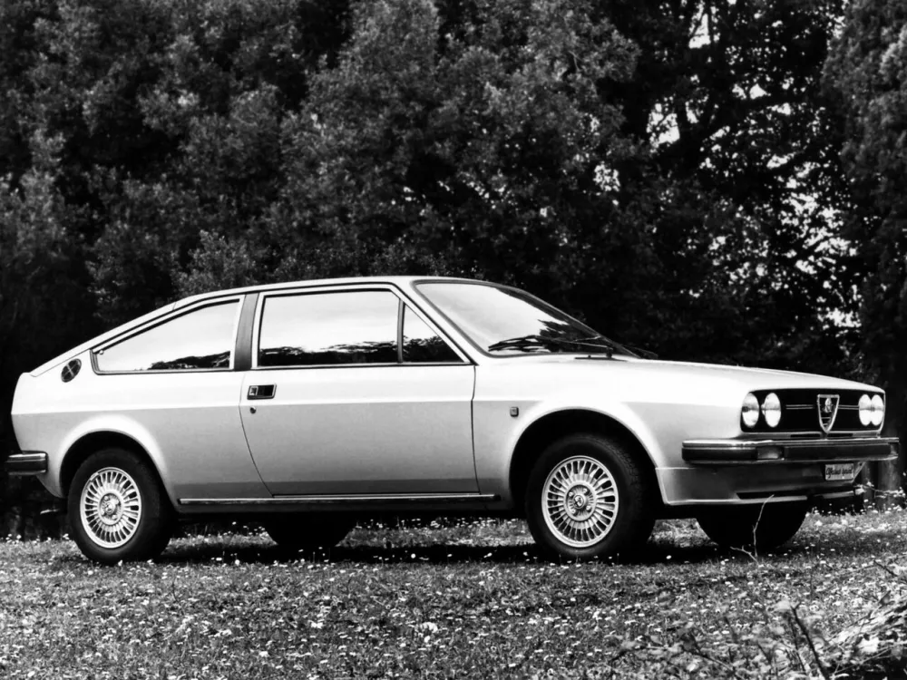 Автомобиль Alfa Romeo Alfasud Хэтчбек (3 двери) Sprint