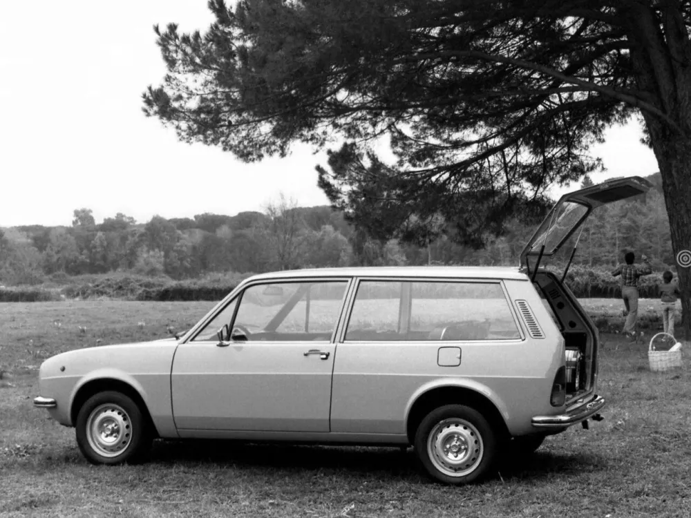 Автомобиль Alfa Romeo Alfasud Универсал (3 двери)