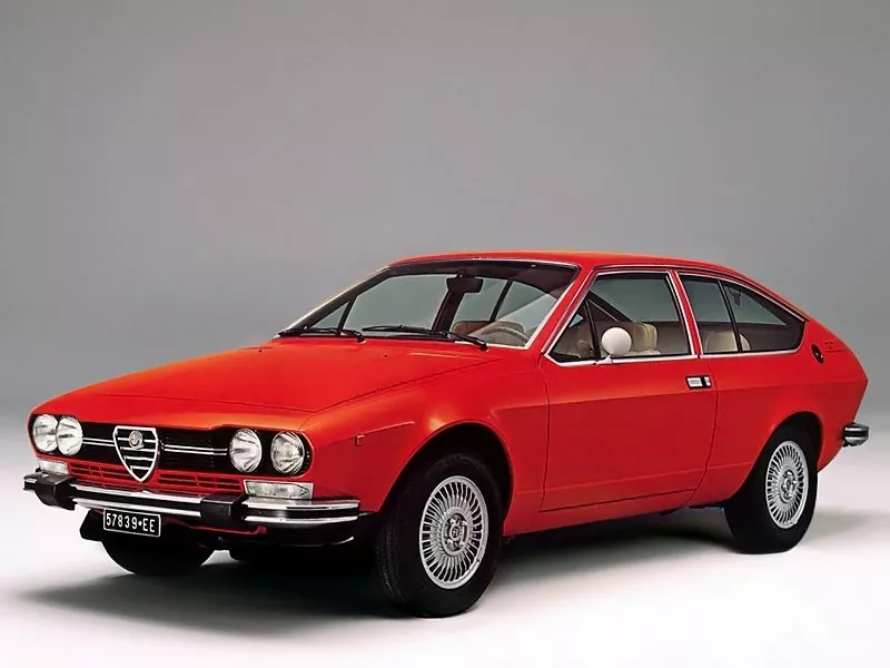 Автомобиль Alfa Romeo Alfetta Купе